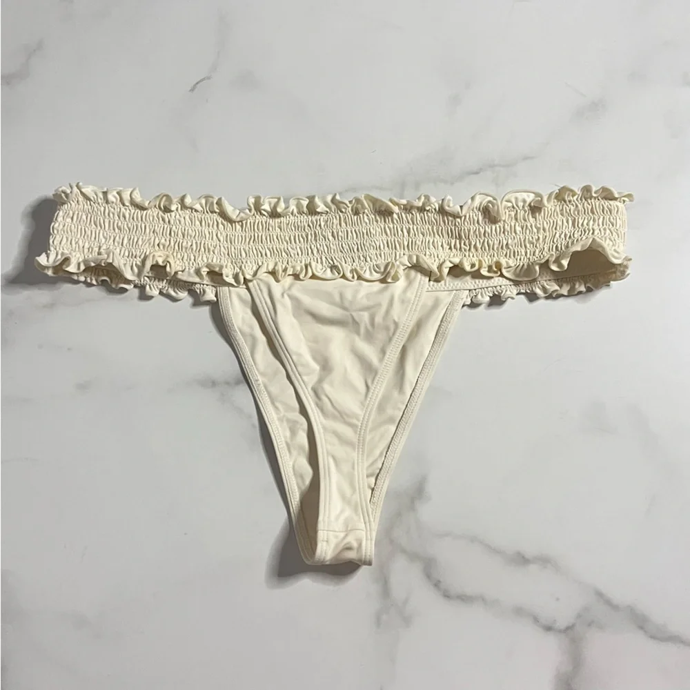 New Frankie’s Bikinis Sofia Ruffle Thong Bikini Bottom Size Large